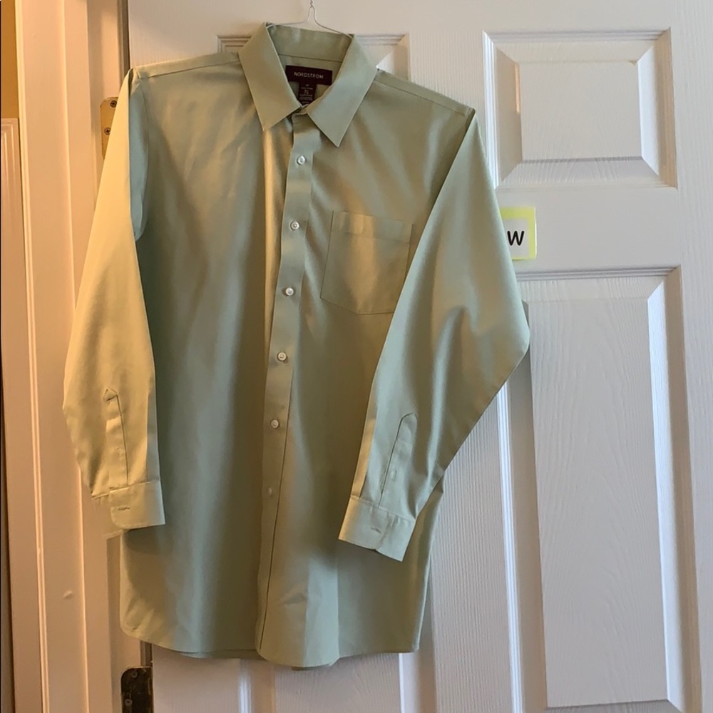 Nwot Young Men's Nordstrom dress shirt